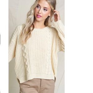 NWT La Miel Cream knit sweater super soft cable knit crew neck, M/L size medium